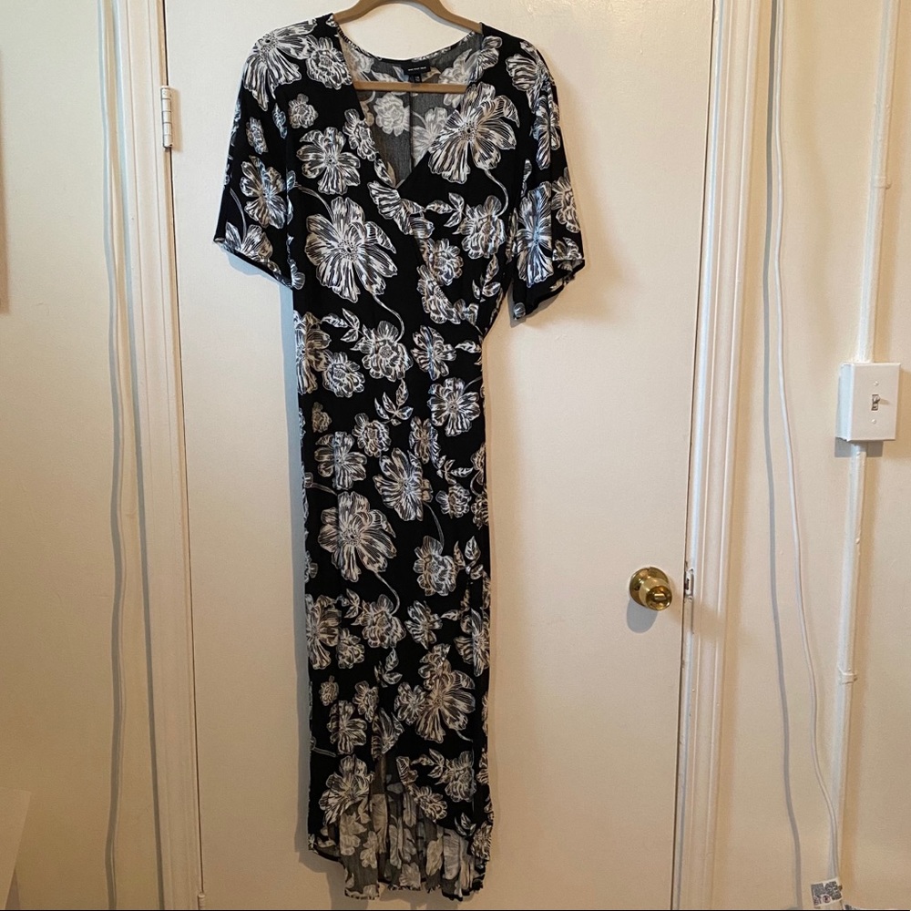 Who What Wear Black Floral Wrap Dress